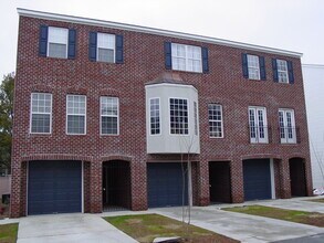 204 Station Trl in Savannah, GA - Building Photo - Building Photo