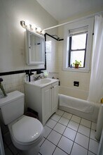 433 A Broadway in Medford, MA - Building Photo - Building Photo