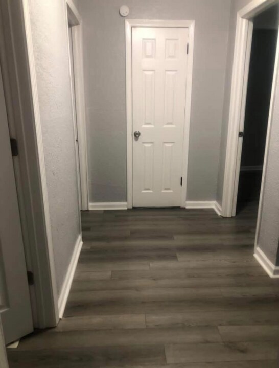 8605 Highland Ave in Kansas City, MO - Building Photo