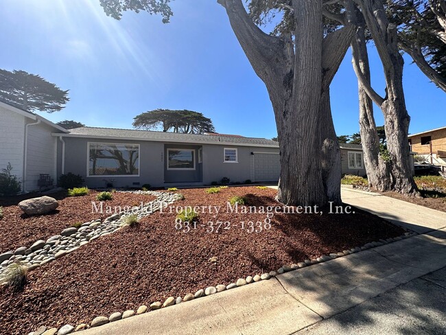 property at 1201-1021 Forest Ave