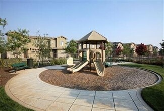 7046 Orchard Cir in Penryn, CA - Building Photo - Building Photo