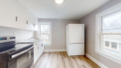 1031 W 9th St in Lorain, OH - Building Photo - Building Photo