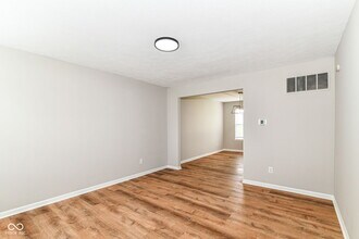 6040 Portwood Ct in Indianapolis, IN - Building Photo - Building Photo