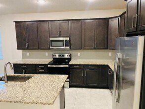 1253 Mattie Pointe Blvd in Auburndale, FL - Building Photo - Building Photo