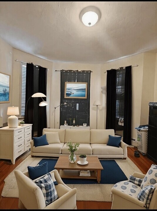 630 Bennington St in Boston, MA - Building Photo