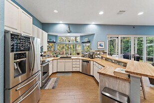 19115 SE Coral Reef Ln in Jupiter, FL - Building Photo