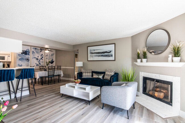 Bay Breeze Apartments