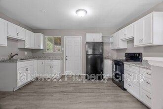 24 Boles Ave in Wentzville, MO - Building Photo - Building Photo