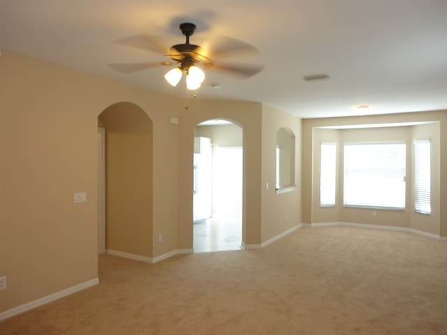 18110 Birdwater Dr in Tampa, FL - Building Photo - Building Photo