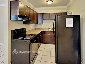 67 Davis Rd in Palm Springs, FL - Building Photo - Building Photo