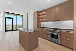 610 Davis St, Unit 5206 in Austin, TX - Building Photo
