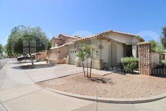 10504 W Coronado Rd in Avondale, AZ - Building Photo - Building Photo