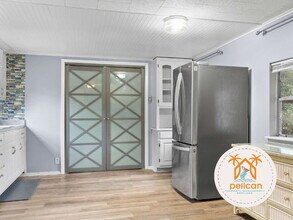 5910 Duchess Rd in Pensacola, FL - Foto de edificio - Building Photo