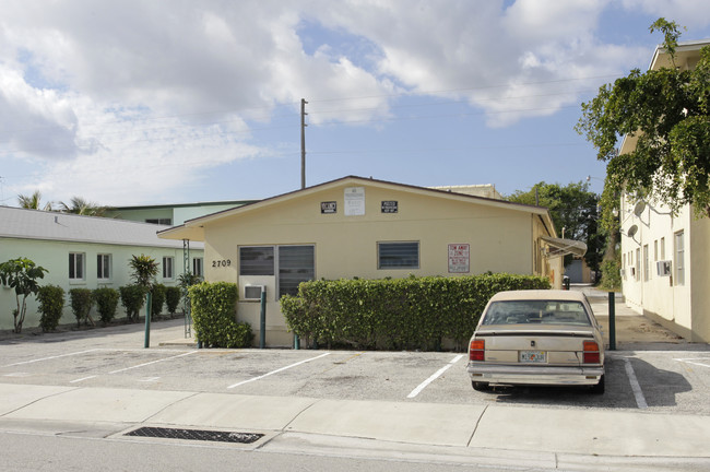 2709 Broadway in West Palm Beach, FL - Building Photo - Building Photo