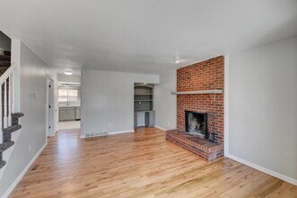 3848 S Inca St in Englewood, CO - Building Photo - Building Photo