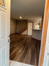 7425 Wistful Vista Dr, Unit #102 in West Des Moines, IA - Foto de edificio - Building Photo