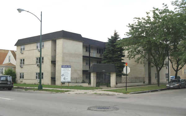 4056 N California Ave in Chicago, IL - Building Photo