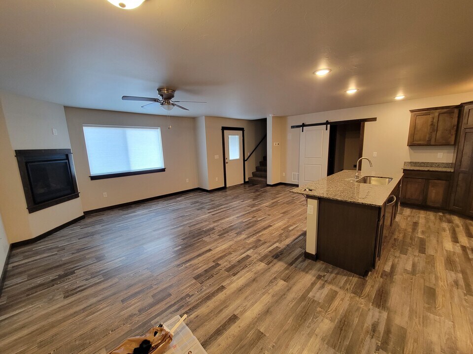 605 Halfpipe St in Belgrade, MT - Building Photo