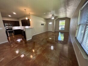 2108 Pinckney Ct in Killeen, TX - Foto de edificio - Building Photo