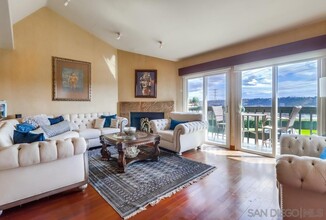6826 Camino Berdecio in San Diego, CA - Building Photo - Building Photo