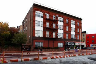 516 Washington Ave in Brooklyn, NY - Building Photo