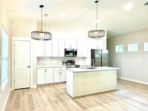 532 S 13th Terrace in Fernandina Beach, FL - Building Photo - Building Photo