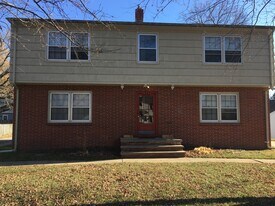 1322 Harding Ave, Unit 2 in Ames, IA - Building Photo