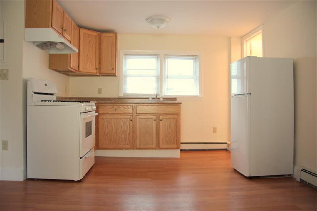 400 Franklin St, Unit 5 in Cambridge, MA - Building Photo