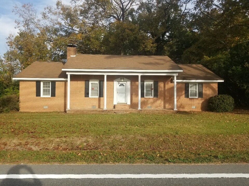 3509 NC-111 in Goldsboro, NC - Building Photo