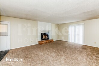 4270 Cary Hill Dr in Memphis, TN - Building Photo - Building Photo