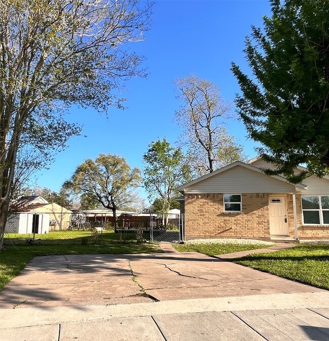 4641 Orange Cir S in Pearland, TX - Building Photo - Building Photo