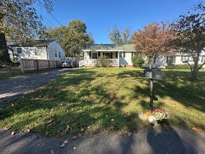 5623 Meadowcrest Ln in Nashville, TN - Foto de edificio - Building Photo