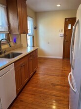 7 Floyd Pl in East Norwich, NY - Foto de edificio - Building Photo