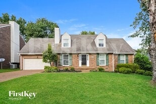 105 Sugar Maple S in Hendersonville, TN - Building Photo