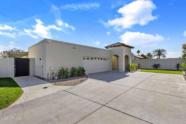 7339 E Solano Dr in Scottsdale, AZ - Building Photo - Building Photo