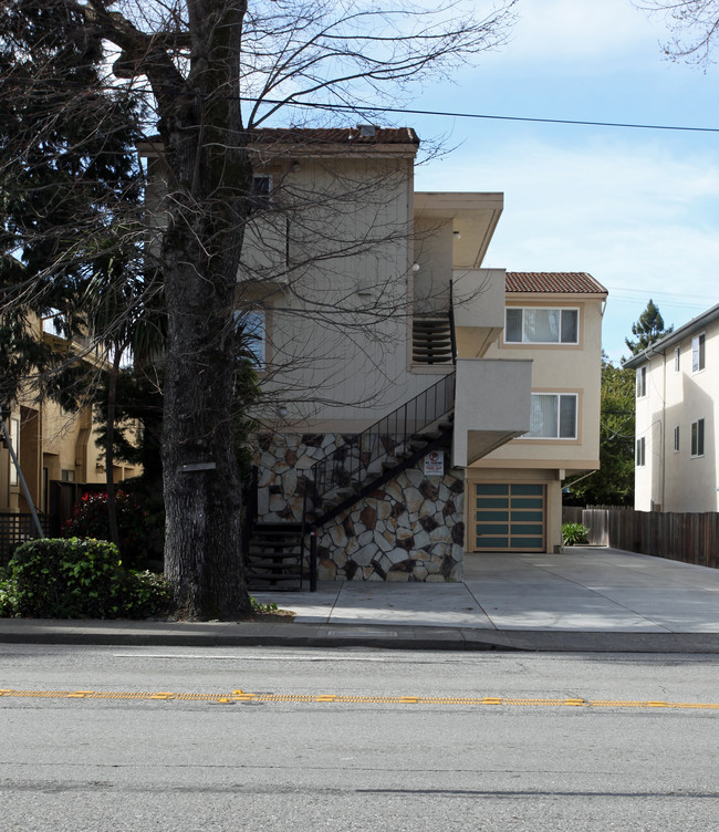 1109 El Camino Real in Burlingame, CA - Building Photo - Building Photo