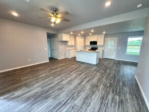 514 Sweet Pea Ln in Madill, OK - Building Photo - Building Photo