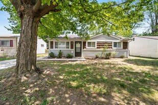 2055 Alanson St in Westland, MI - Building Photo