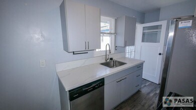4806 Muir Ave in San Diego, CA - Building Photo - Building Photo