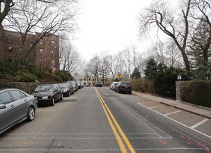 64 Sagamore Rd in Bronxville, NY - Building Photo - Building Photo