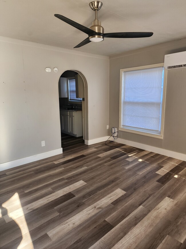 2404 E Randolph Ave in Enid, OK - Building Photo - Building Photo