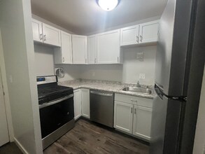 2545 N Cramer St in Milwaukee, WI - Foto de edificio - Building Photo