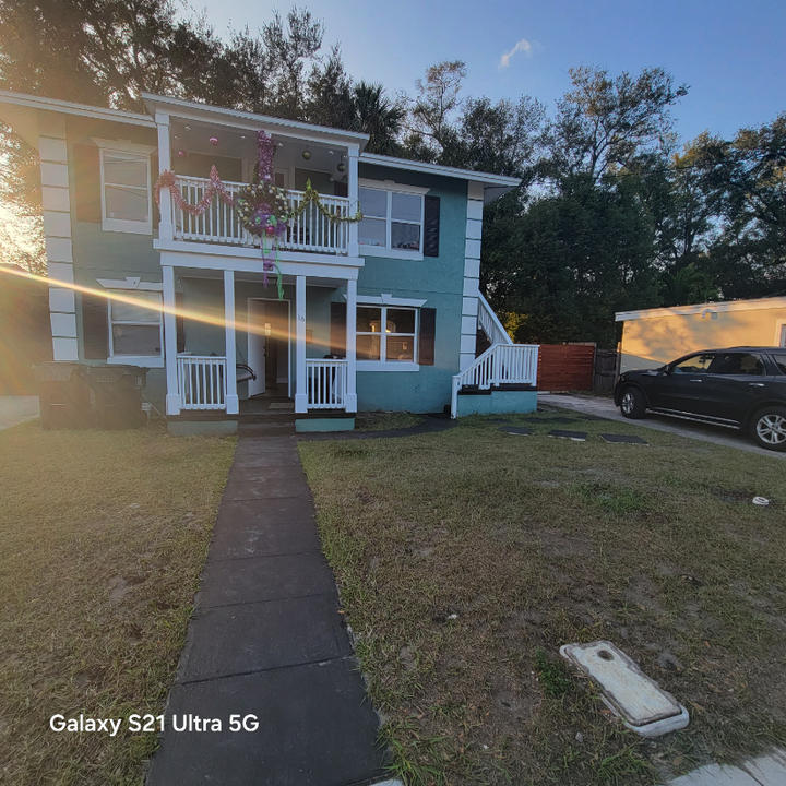16 N Primrose Dr in Orlando, FL - Building Photo