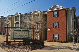 120 Moose Club Dr in Athens, GA - Building Photo