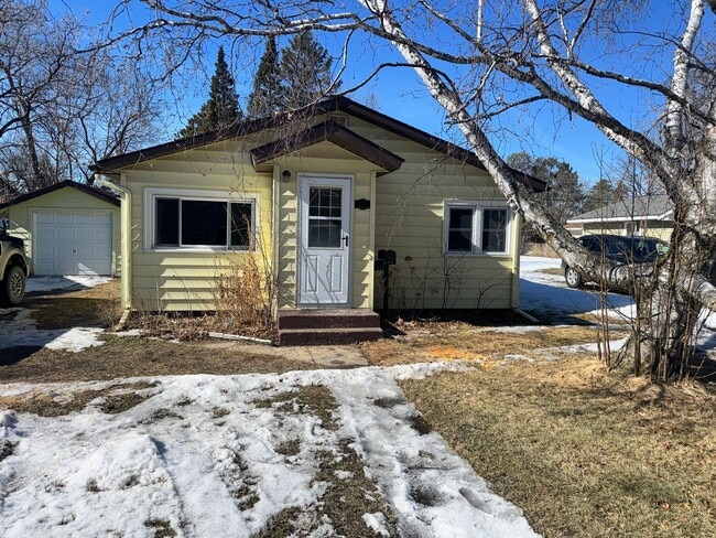 2711 Beltrami Ave NW in Bemidji, MN - Building Photo - Building Photo