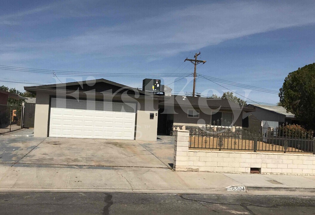 5904 Jerry Dr in Las Vegas, NV - Building Photo