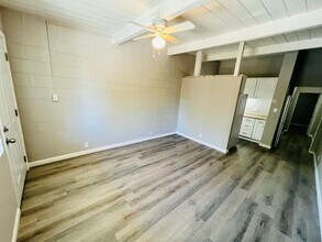 7820 Brentwood Dr in Stockton, CA - Building Photo - Building Photo