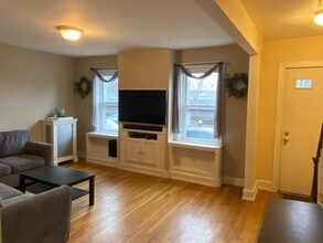 352 Medford St in Boston, MA - Building Photo - Building Photo