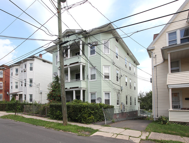 157 Grove St in New Britain, CT - Building Photo - Building Photo