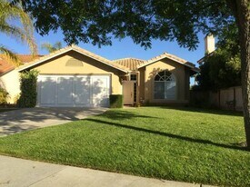 39730 Barberry Ct in Temecula, CA - Building Photo